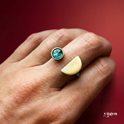 Earth Rise Ring